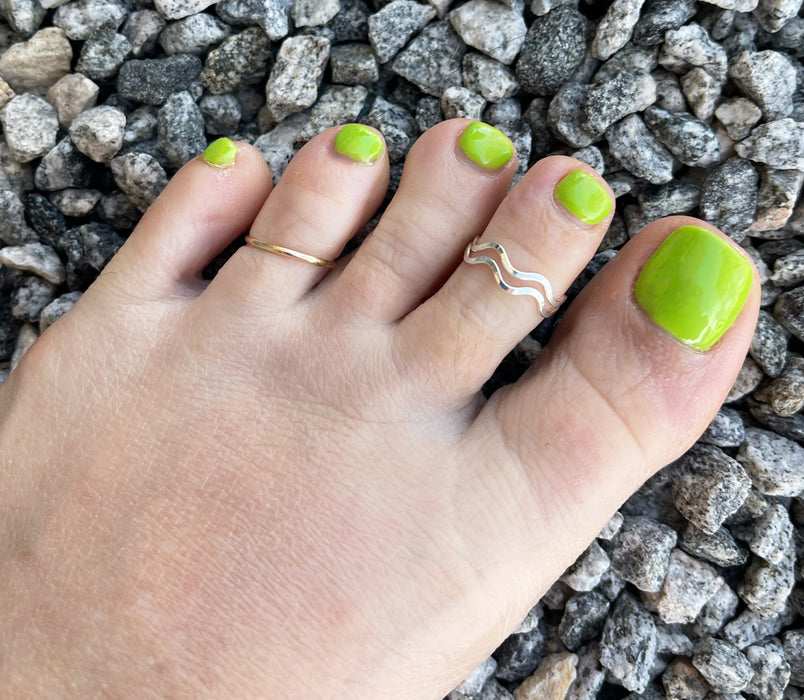 Free Wave Sterling Toe Ring